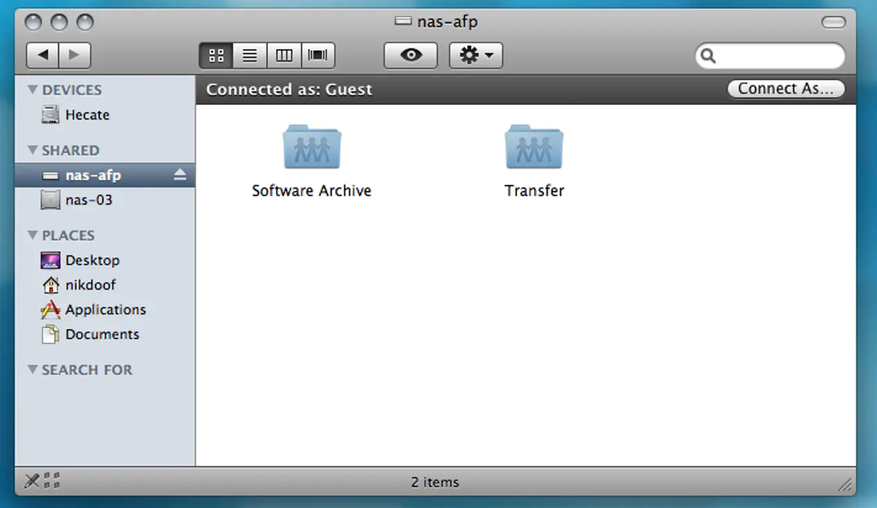 Mac OS X 10.4 Finder showing the 'nas-afp' server and shares.